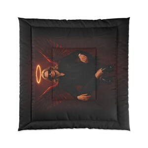 Edredón con ángel de halo neón / Ropa de cama con figura alada de estilo gótico oscuro imagen 2