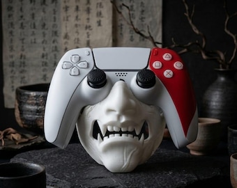 Ghost of Yōtei Inspired PS5 Controller Stand | Oni Mask DualSense Holder | Japanese Samurai Gaming Decor | 3D Printed Gamer Gift | Desk Setu