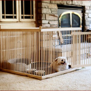 machine-washable snap-on Floor Mat That Doubles as the Carrying Case. 3/'x3/' Solid MAPLE Pet Crate comes with a waterproof