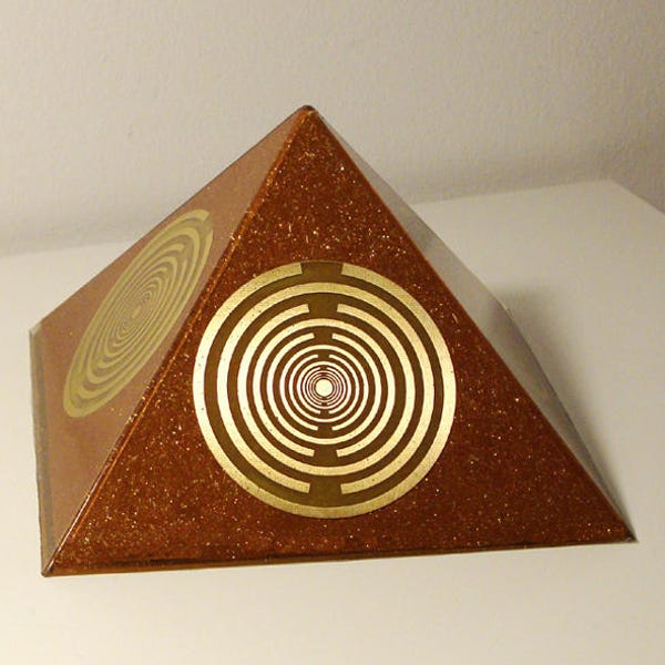 Orgone orgonite® Giant pyramid All Powerful, copper Orgone Generator, 5 gold plated 24 MWO Lakhovsky, Golden Ratio Antenna, Quintuple power