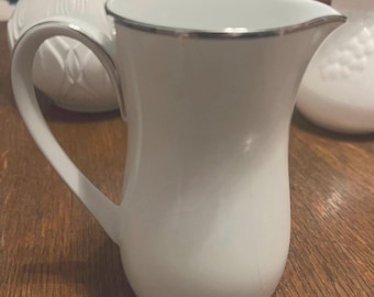 NORITAKE Creamer met Fremont-patroon.  Circa 1962-1978