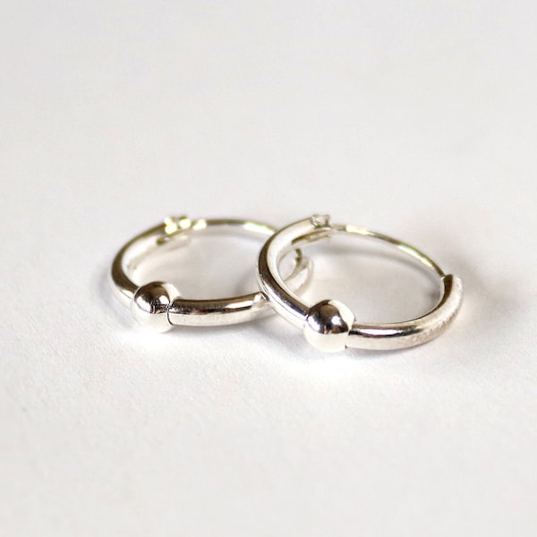 Delicate Small Sterling Silver Hoop Earrings with Bead / Unisex Huggie Hoops / Cartilage, Tragus, Seamless, Catchless, Helix. Small Earrings