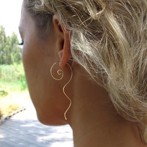 Gold Spiral Earrings with Tail Modern Swirl Earrings Curved Earrings Unique Earrings Designed Earrings Artisan Jewelry Birthday Gift for her