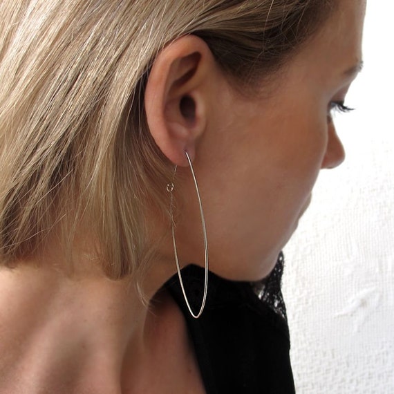 Compra Orecchini a cerchio per tutti i giorni delicati con zirconi rotondi a cerchio in argento sterling all'ingrosso