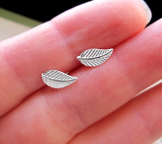 10K Solid Yellow Gold Small Mini Stem Leaf Earrings | eBay