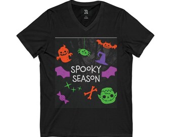 Koszulka z nadrukiem „Spooky Season Halloween” | Koszulka z dekoltem w serek