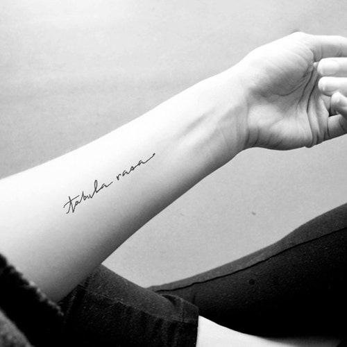 Image result for small cursive tattoo font  Tatuajes de línea Tinta para  tatuaje Tatuajes de moda