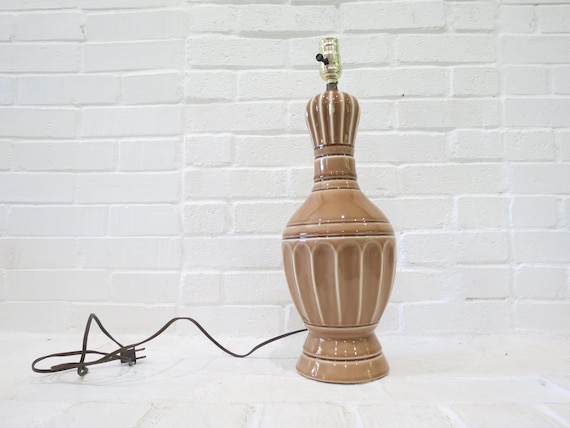 Mid Century Lamp // Vintage Brown Pottery Table Lamp, Architectural Sculptural Modern Lighting, Bedside Reading Lamp, Danish Modern Style