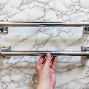 Art Deco Towel Bar // ONE Vintage 17.5&quot; Chrome Silver Metal Towel Holder Rack Bathroom Hardware Mid Century Modern Bathroom Storage Rack Rod