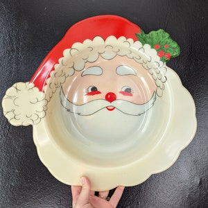 Vintage Santa Plastic Bowl // Santa Face Large Decorative Serving Bowl, Plastic Snack Bowl, Christmas Decoration, Merry Retro Hostess Gift