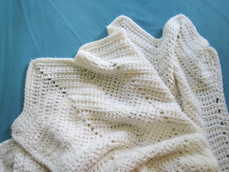Vintage Chunky Crochet Blanket Solid White Throw Blanket Etsy