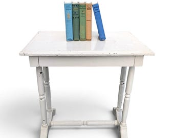 Vintage Painted End Table // Distressed White Chippy Crackle Finish Drawer Nightstand, Column Leg Cottage Accent Table Farmhouse