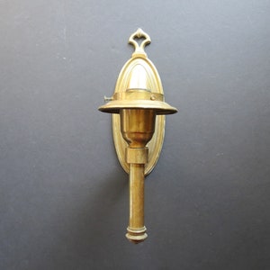 Antique Brass Sconce Light // ONE Brass Metal Classic Single Wall Light Fixture Victorian Edwardian Farmhouse Style NEEDS REWIRING