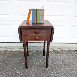 Antique Drop-Leaf Table // Vintage Wooden End Table, Spindle Turned Wood Legs, Expandable Nightstand Console Work Sewing Table Drawers