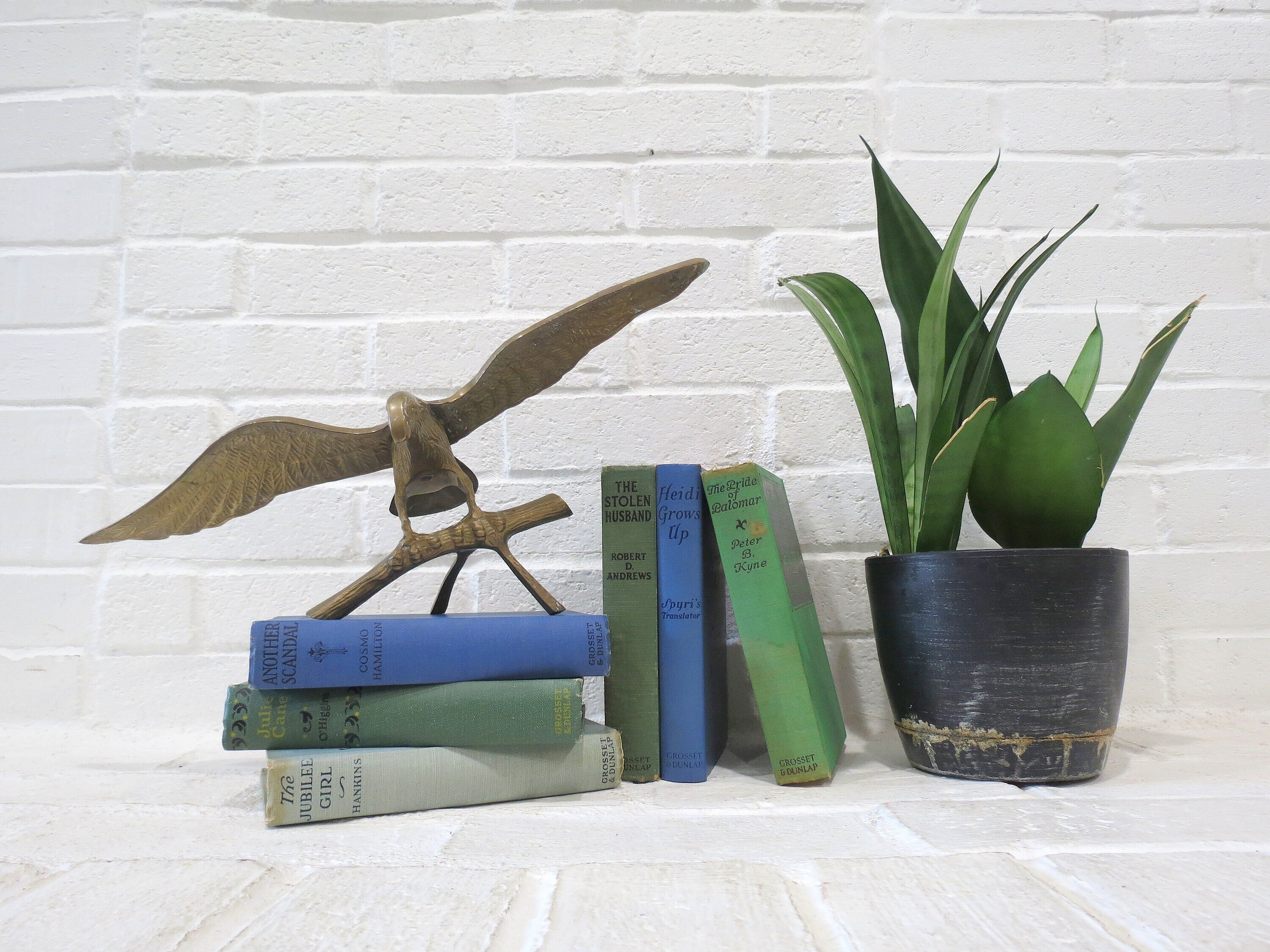 Large Brass Eagle Statue // Vintage Mid Century Hollywood Regency Bird Figurine Gold Metal Falcon Hawk Flying Bookend Form