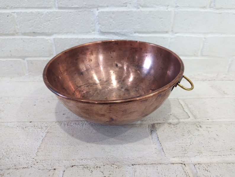 Vintage Copper Mixing Bowl // 10.5 England Weathered Copper Bowl, Copper Whisking Whipping Bowl, Rustic Farmhouse Kitchen Wall Hanging zdjęcie 5