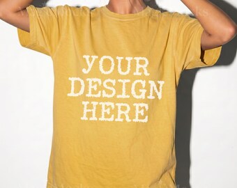 SENF Comfort Colors C1717 Tshirt Mockup | CC 1717 T-Shirt Mock-up | Realistisches Studio weibliches Modell | Trendy Oversized Frauen Shirt Mock