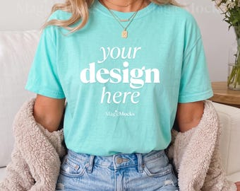 Paquete de maquetas de camisetas Comfort Colors C1717 color menta tiza / Maqueta de camiseta CC 1717 para modelo femenina / Estilo de vida bohemio acogedor y moderno para otoño