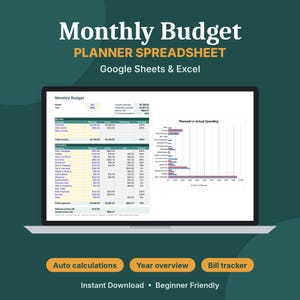 Op de afbeelding: Een digitaal maandbudget-spreadsheet voor Google Sheets en Excel weergegeven op een laptopscherm. De interface bevat tabellen voor inkomsten en uitgaven, en een staafdiagram voor geplande versus werkelijke uitgaven.