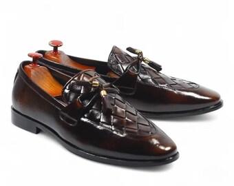 Mocasines de cuero marrón hechos a mano: Zapatos de vestir sin cordones con borla tejida