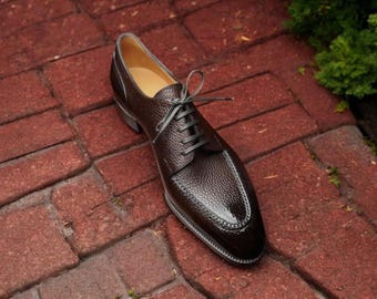 Zapatos Derby de cuero marrón hechos a mano: Zapatos formales con cordones para hombre, hechos a medida.