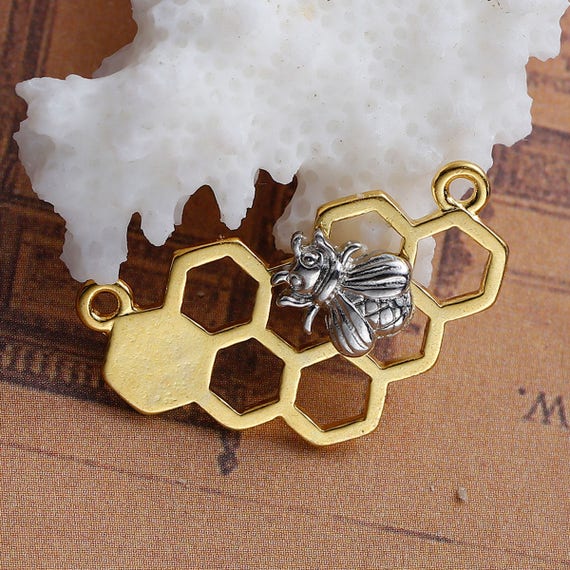 4 x Honeycomb Bee Charm Pendant connectors for jewellery necklace bracelet 25mm