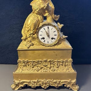 Antike französische Kaminuhr / Prunk-Pendule / 19. Jh. / JALLÉE Palais Royal / Bronze / Feuervergoldet