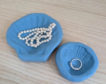 Scallop Seashell Jewelry Dish, Minimalist Beach Decor, Colorful Shell Catchall