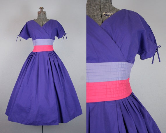1950's Purple and Pink Cotton Day Dress / Size Sma
