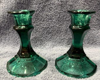 Portacandele esagonali vintage in vetro verde acqua dell'Indiana Glass.