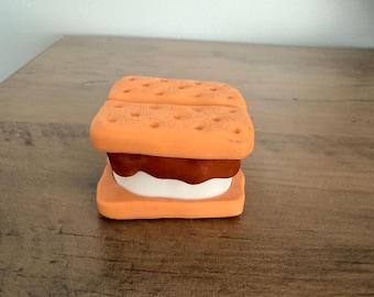 S'mores Clicker Fidget – 3D Printed Sensory Toy – Pocket Clicker Fidget – Campfire Treat Inspired Desk Toy
