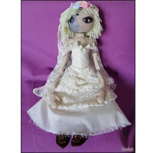 Angie Plush from Resident Evil, Donna Beneviento Cosplay