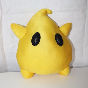 Pluszowa Luma inspirowana Super Mario