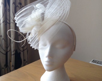 Ivory Cream Fascinator Hatinator with a wave of pleated crin on a Band Weddings, Races, Ascot, Kentucky Derby, Melbourne Cup, Regatta