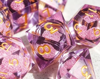 Rozepaarse vloeibare dobbelstenenset, hars met scherpe rand, NS, glitter-RPG-dobbelstenenset