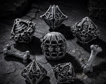 Gothic Skull Resin Dice Set, Dark Fantasy Polyhedral RPG Dice