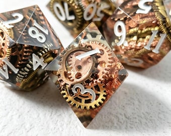 Steampunk uitrusting hars dobbelstenen set, metalen insluitsels, veelvlakkige RPG-dobbelstenen, cadeau artificer-thema