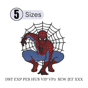 Puede incluir: Un diseño de bordado que muestra a un superhéroe rojo y azul agachado frente a una telaraña negra. El texto 5 Sizes aparece en la parte superior, y los formatos de archivo DST, EXP, PES, HUS, VIP, VP3, SEW, JEF y XXX se enumeran abajo.