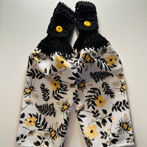 Honey Bees Crochet top hand towels with matching cup and pot holder