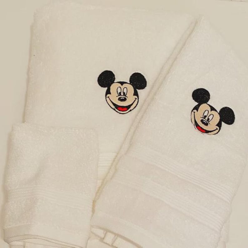Mickey Mouse Embroidered Bath Towel Set with Hand Towel and Washcloth image 2