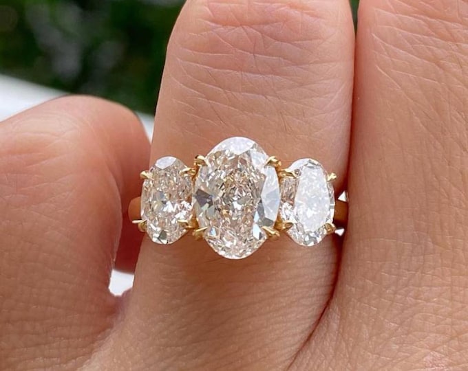 Three Stone Oval Cut Moissanite Engagement Ring, 14k Yellow Gold Minimalist Bridal Ring, Dainty Custom Anniversary Ring