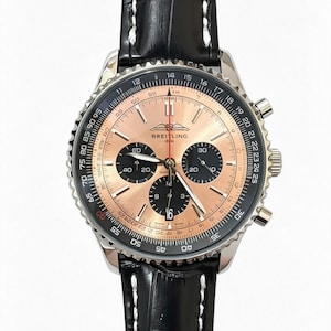 Breitling Navitimer B01 Style Fliegeruhr 43 mm Stahlgehäuse Schwarzes Lederarmband Chronometer