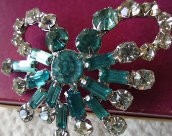 Vintage Turquoise Starburst Brooch, Pronged Rhinestones, Unsigned Beauty