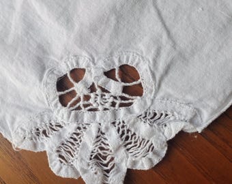 Vintage White Cotton Napkin, Lace Corner, Mix & Match Wedding Table