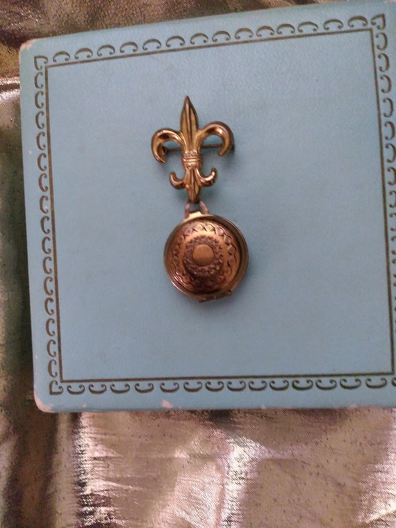 Vintage Fleur de Lis Brooch, Pin and Locket, Locke