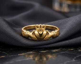 Anello Claddagh, Anello con corona e cuore, Anello con mani che stringono un cuore, Anello d'amore irlandese, Anello celtico a cuore, Anello di promessa, Anello Claddagh, Anello a cuore