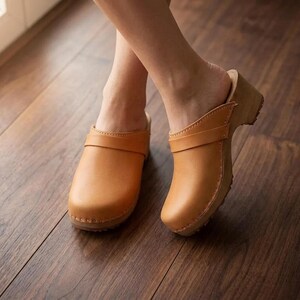 Sabots en bois vegan pour femmes, chaussures confortables de style suédois au design ergonomique