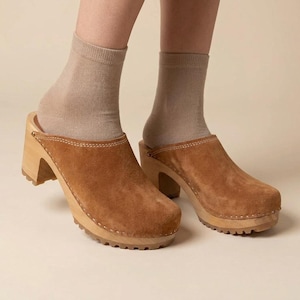 Braune Lederclogs für Damen, bequeme Holzsandalen mit natürlicher Erlenholzsohle