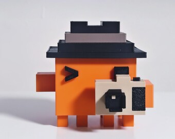 Claude Photographer Figure:Retro Pixel PC Setup Decor