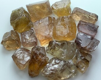 Rough Color Change Garnet:46 Carats from Africa Beautiful Pieces Individual Size 1 to 5 Ct